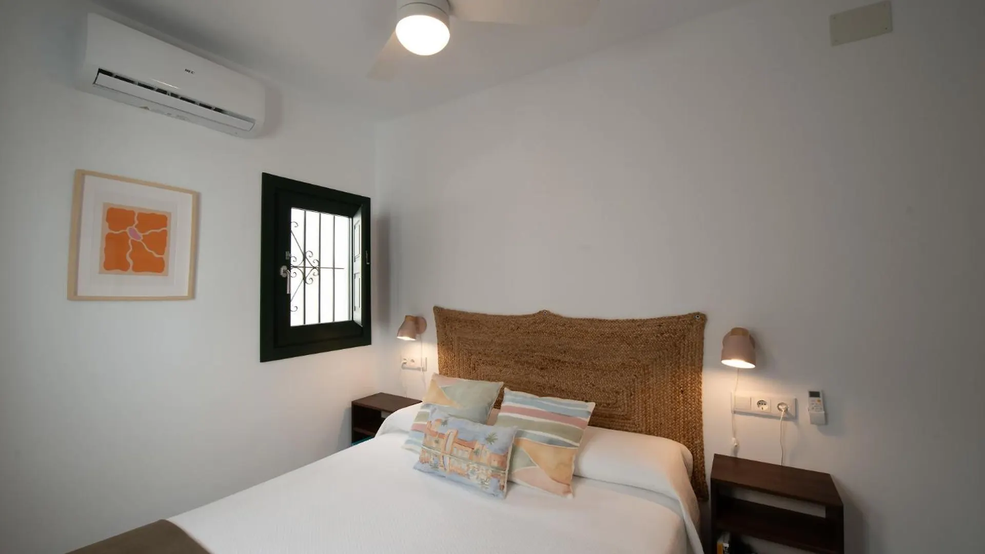 Apartman Lovely House In Peaceful Courtyard Benalmádena
