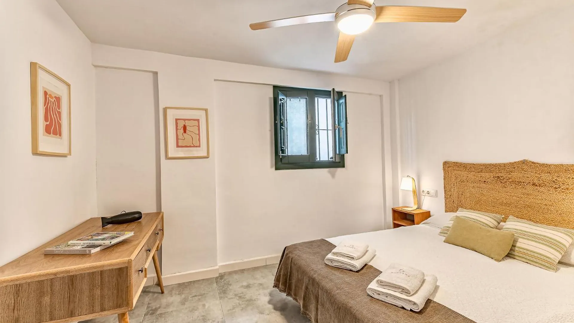 Apartman Lovely House In Peaceful Courtyard Benalmádena