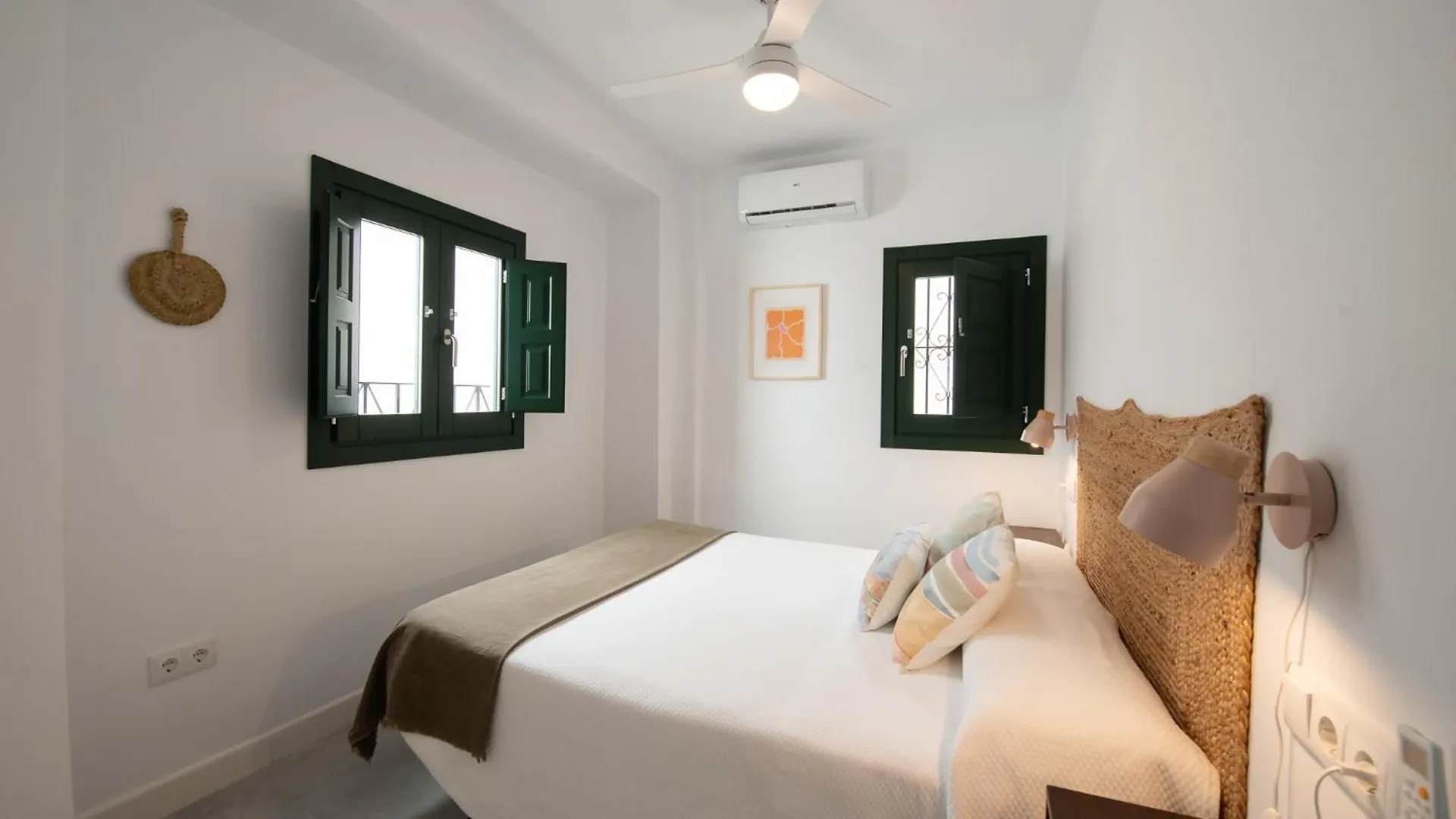Lovely House In Peaceful Courtyard Benalmádena Apartamento