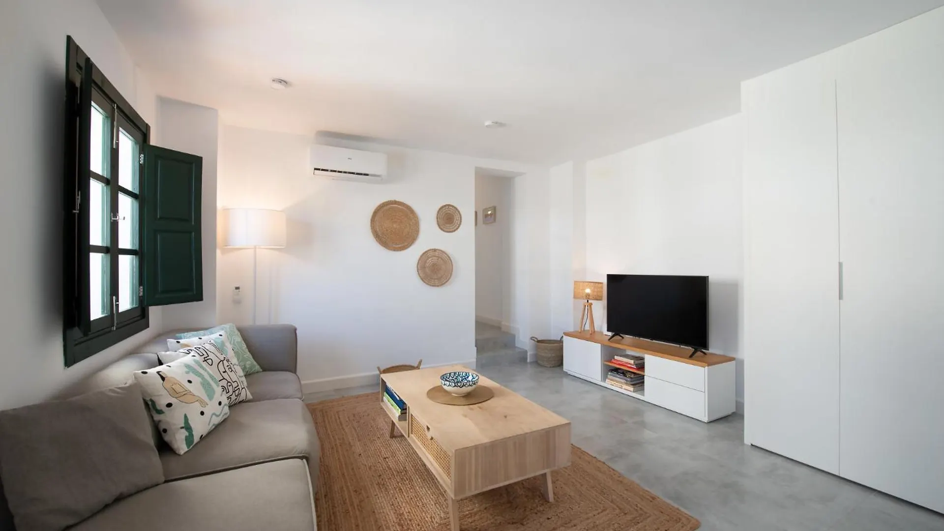 Apartamento Lovely House In Peaceful Courtyard Benalmádena